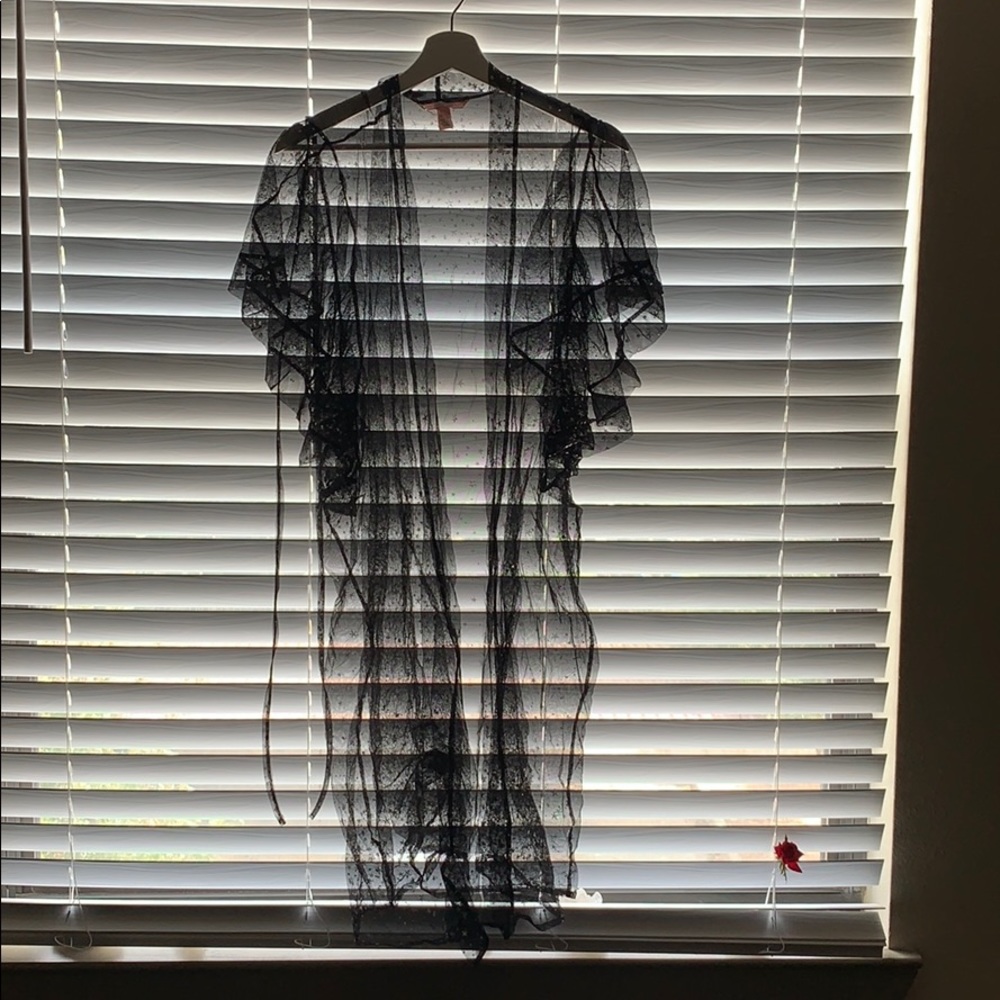 Lace robe